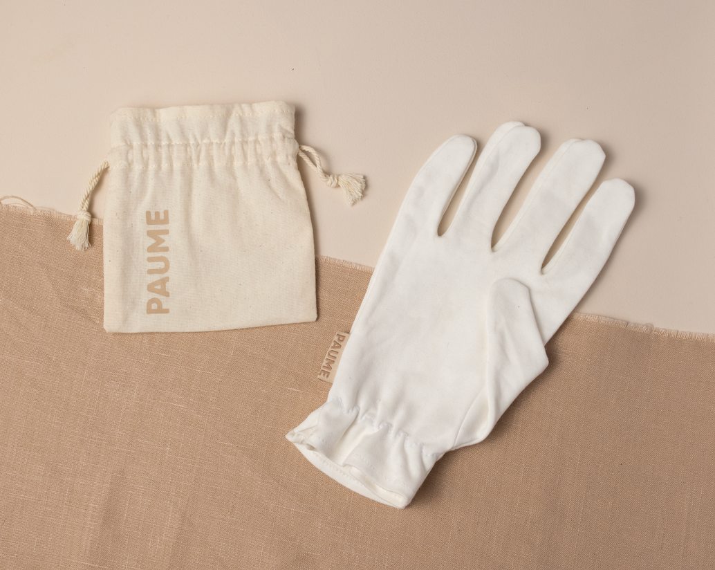 Hydration Gloves: The IT-Girl's Secret