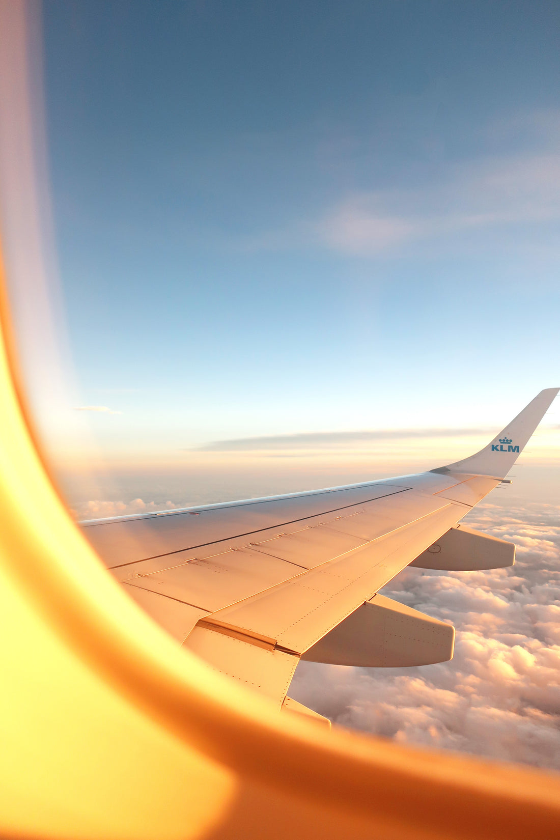 How to Maintain Healthy Skin While Traveling this Summer
